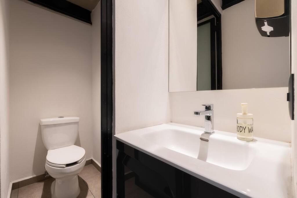 P101 Zocalo Cathedral 2bdrm 2bath Ac Rooftop Apartment Mexiko-Stadt